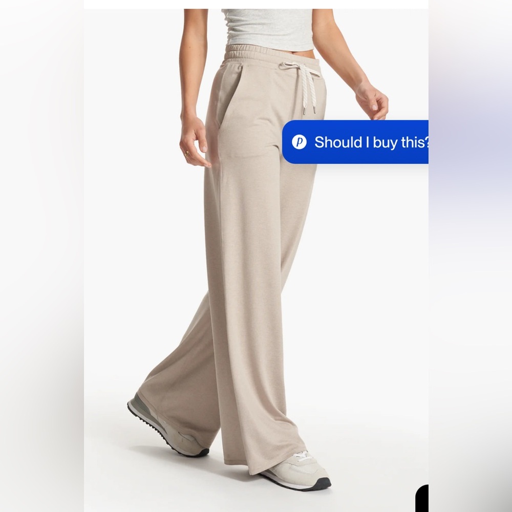Vuori - Halo Essential Wideleg Tall - Picture 2 of 6